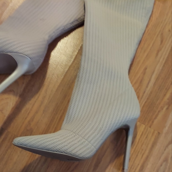 Size 10 knee high boots - Picture 5 of 6